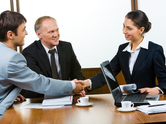 Пожатие руки